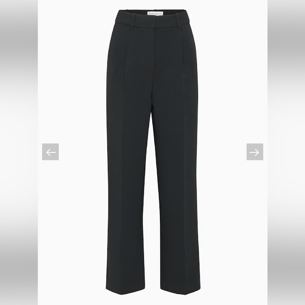 Aritzia The Effortless Pant™ Flex. Size 4. NWT